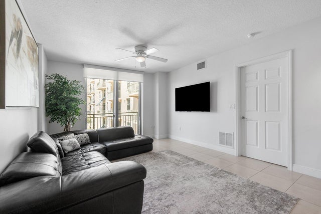5 of 30 - 610 Clematis Street #523, West Palm Beach, FL