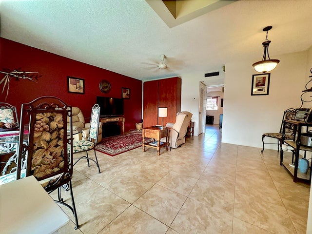 3 of 33 - 5300 Washington Street #i206, Hollywood, FL