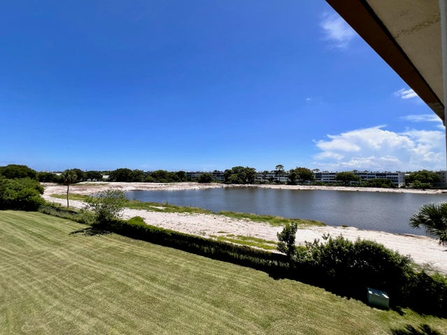 2 of 19 - 414 Greenbrier B, West Palm Beach, FL