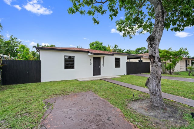 2 of 48 - 830 Nw 131st Street, North Miami, FL