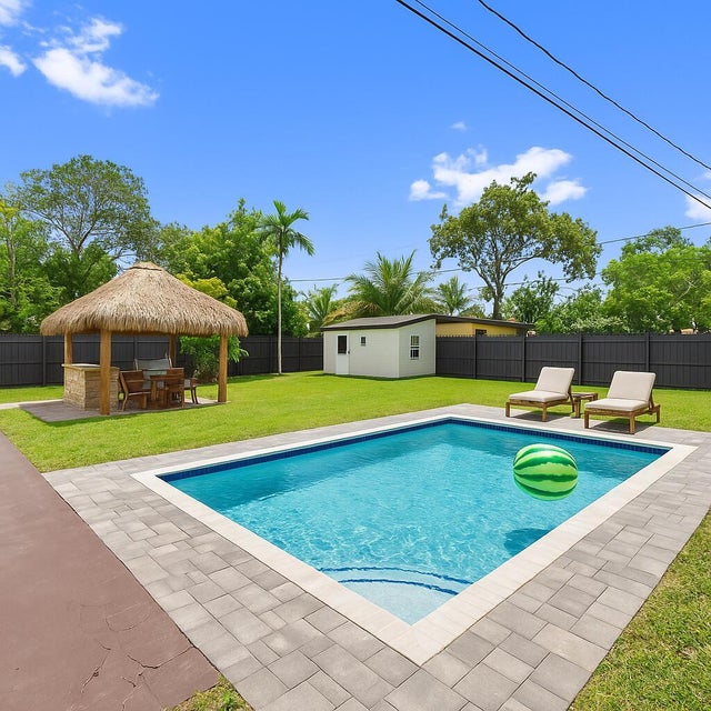3 of 48 - 830 Nw 131st Street, North Miami, FL