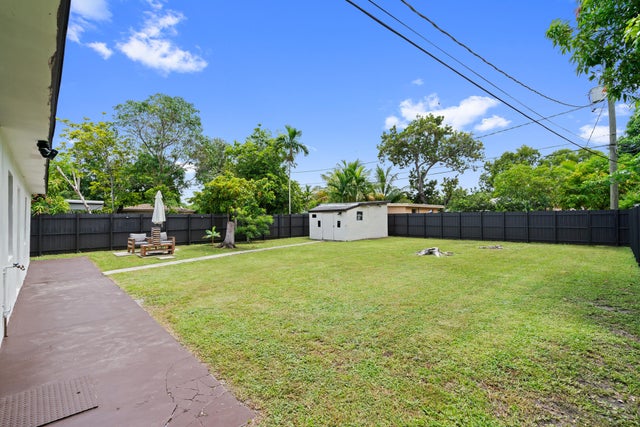 4 of 48 - 830 Nw 131st Street, North Miami, FL