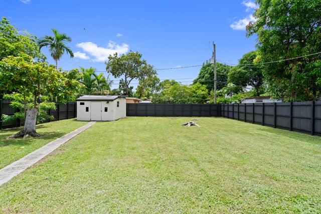 5 of 48 - 830 Nw 131st Street, North Miami, FL
