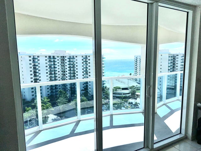 3 of 27 - 3800 S Ocean Drive #1516, Hollywood, FL