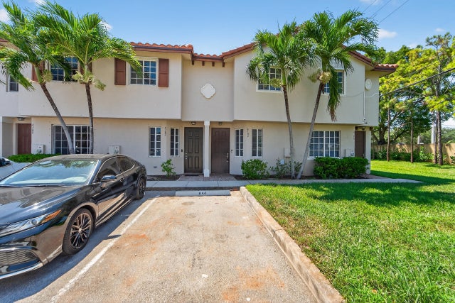 4182 Napoli Lake Drive, Riviera Beach