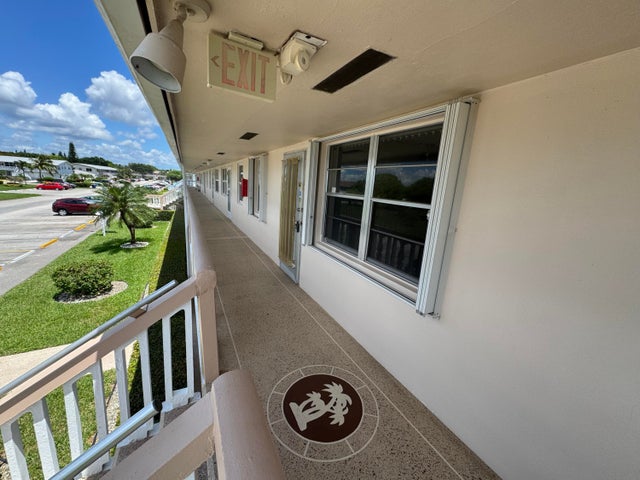 3 of 22 - 130 Chatham F, West Palm Beach, FL