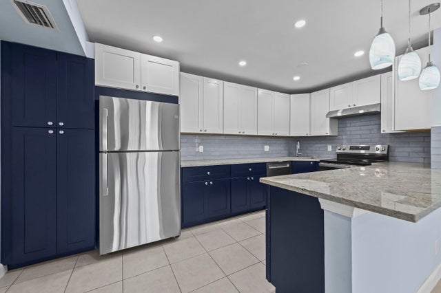 3 of 25 - 1103 Green Pine Boulevard #c2, West Palm Beach, FL