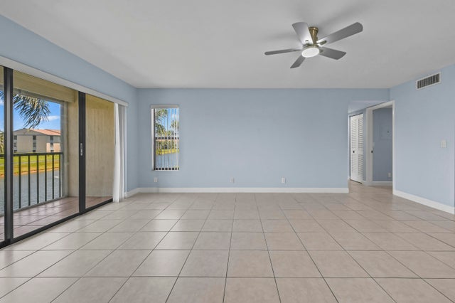 5 of 25 - 1103 Green Pine Boulevard #c2, West Palm Beach, FL