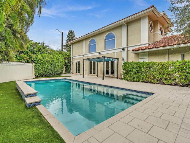 2 of 79 - 3555 Forest View Circle, Dania Beach, FL