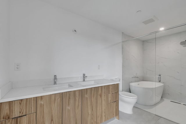 5 of 56 - 117 Lake Avenue #304, Lake Worth, FL