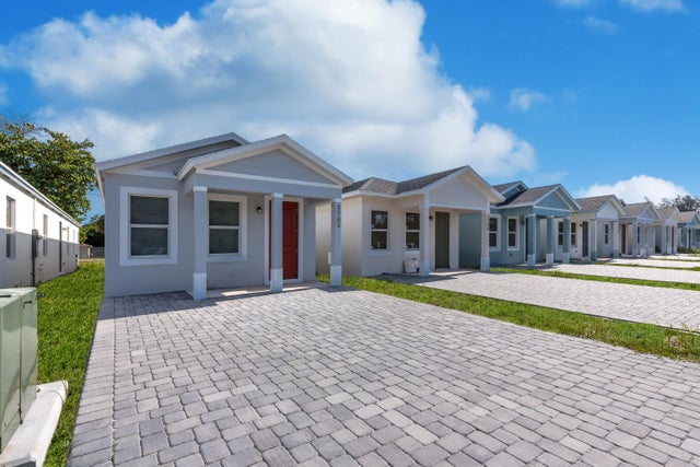 2 of 28 - 3739 Saginaw, West Palm Beach, FL