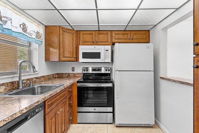 2 of 17 - 9855 Sandalfoot Boulevard #305, Boca Raton, FL