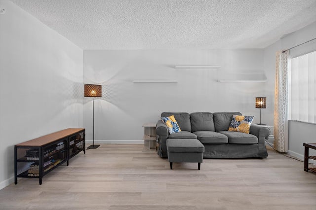 5 of 21 - 1407 Ne 56th Street #210, Fort Lauderdale, FL