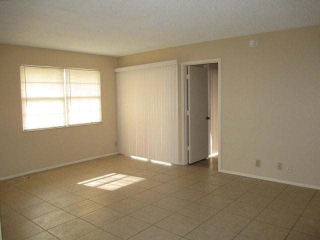 4 of 14 - 1512 Se Royal Green Circle #h-202, Port Saint Lucie, FL