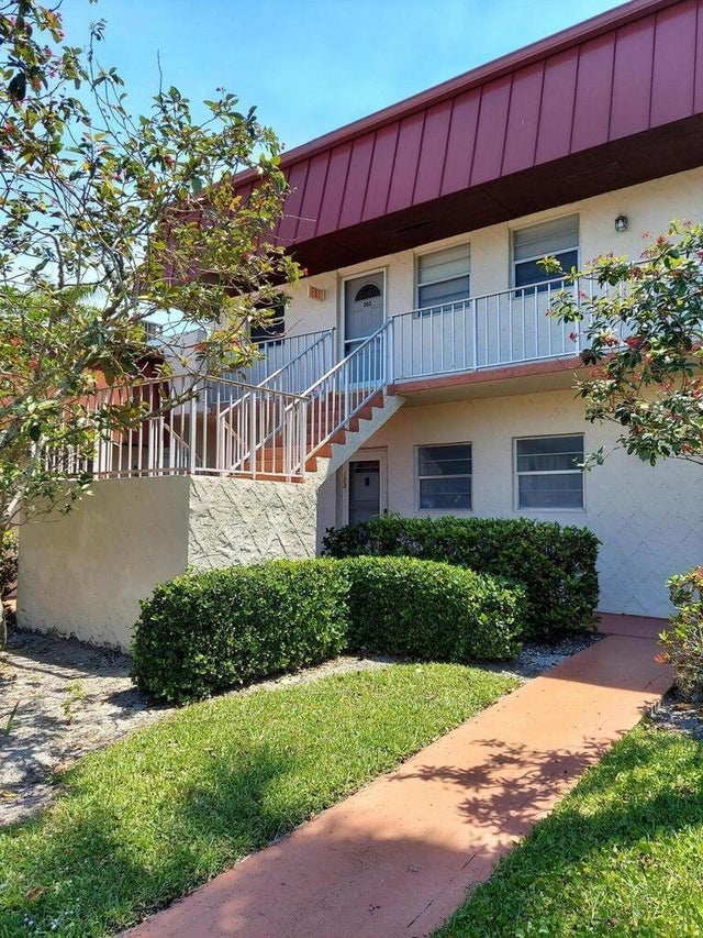 2 of 27 - 12019 W Greenway Dr #203, Royal Palm Beach, FL