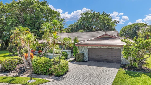 2 of 67 - 10397 Camelback Lane, Boca Raton, FL