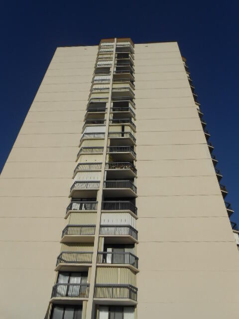 2 of 50 - 2425 Presidential Way #1903, West Palm Beach, FL