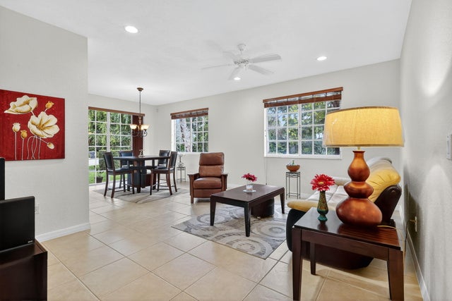 2 of 29 - 6272 S Military Trail #206, Lake Worth, FL