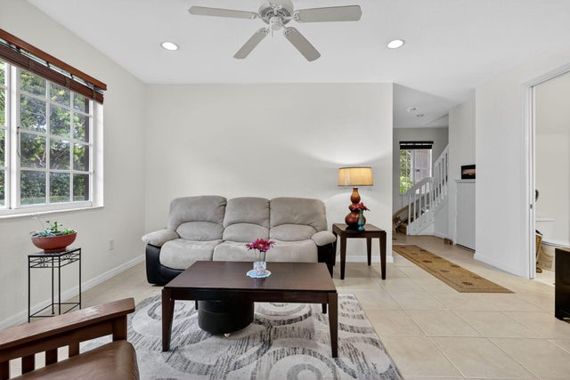 3 of 29 - 6272 S Military Trail #206, Lake Worth, FL