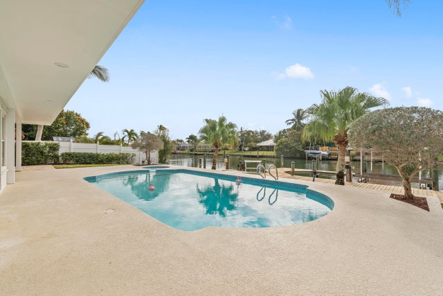 5 of 48 - 25 Park Avenue, Vero Beach, FL