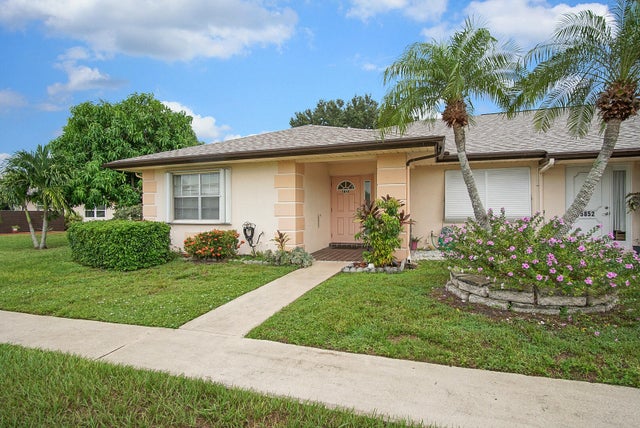 2 of 42 - 5850 N Moss Court W #10a, Fort Pierce, FL