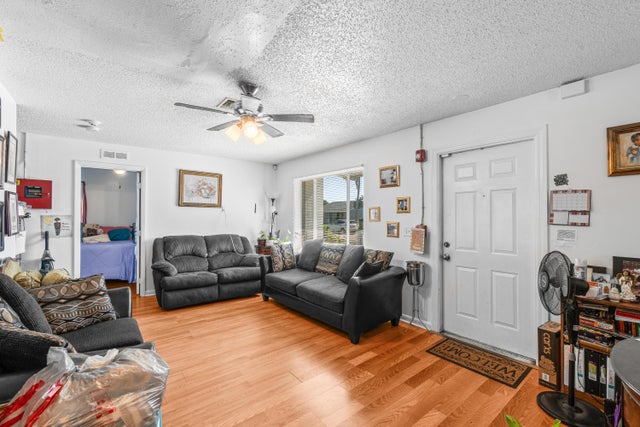 4 of 21 - 2313 Z Terrace, Riviera Beach, FL