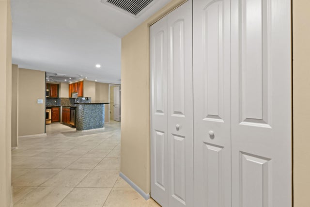 3 of 30 - 5200 N Flagler Drive #404, West Palm Beach, FL