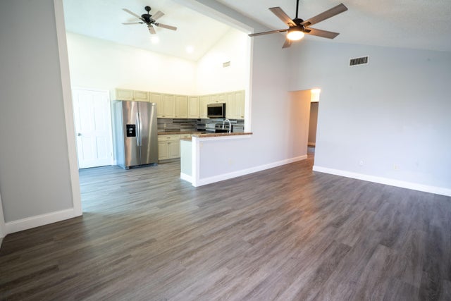 4 of 30 - 10651 Misty Lane, Royal Palm Beach, FL