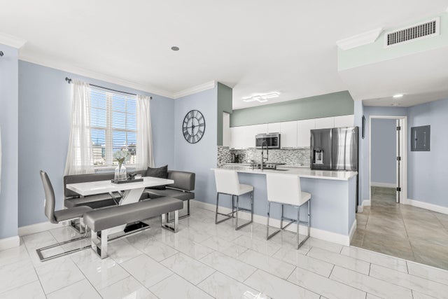 4 of 43 - 616 Clearwater Park Road #1402, West Palm Beach, FL
