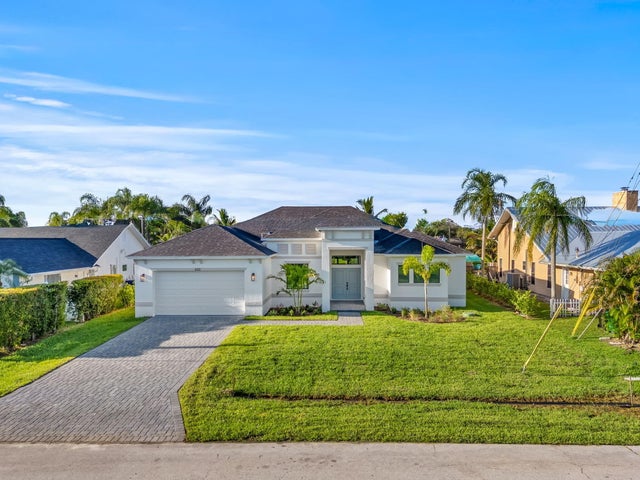 2 of 40 - 632 Se Seahouse Drive, Port Saint Lucie, FL