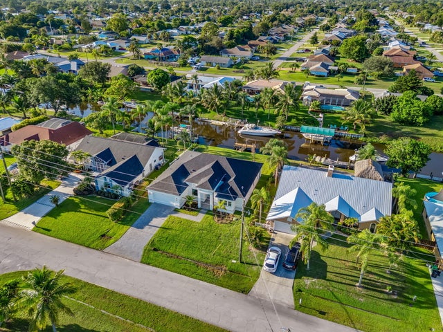 3 of 40 - 632 Se Seahouse Drive, Port Saint Lucie, FL