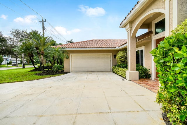 2 of 67 - 151 Country Club Drive, Tequesta, FL