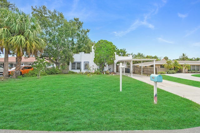 2 of 53 - 413 Se Hibiscus Avenue, Stuart, FL