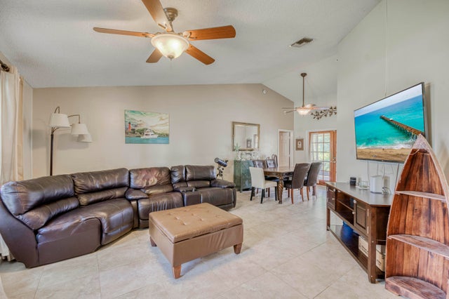 3 of 19 - 122 Heron Parkway, Royal Palm Beach, FL