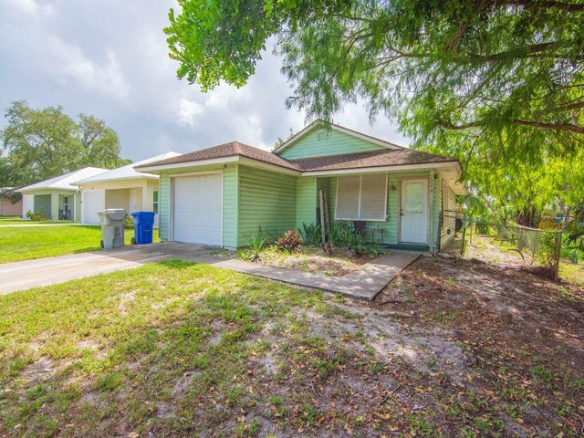 1 of 18 - 2240 86th Drive, Vero Beach, FL