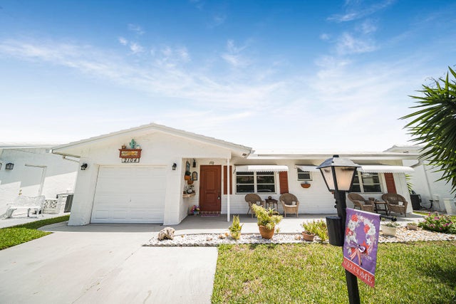 1 of 35 - 2104 Sw 24th Street, Boynton Beach, FL