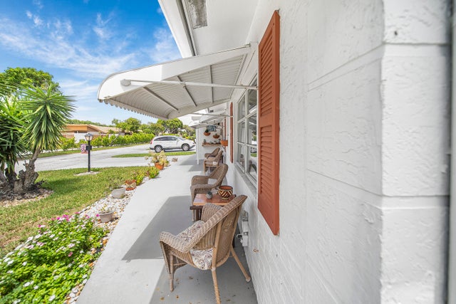 3 of 35 - 2104 Sw 24th Street, Boynton Beach, FL