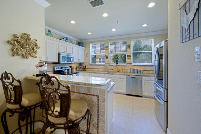 5 of 36 - 1740 San Benito Way #2, West Palm Beach, FL