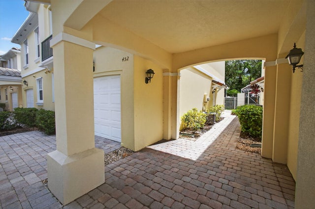 5 of 52 - 452 Capistrano Drive, Palm Beach Gardens, FL