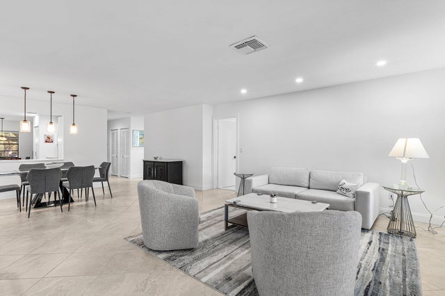 5 of 50 - 36 Westgate Lane #d, Boynton Beach, FL