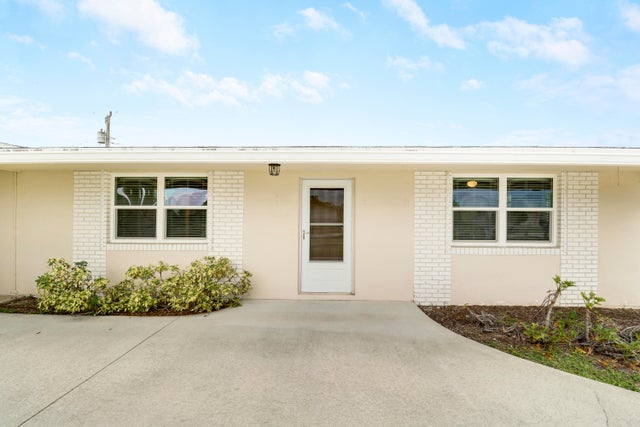 4 of 26 - 1362 Berkshire Drive, West Palm Beach, FL