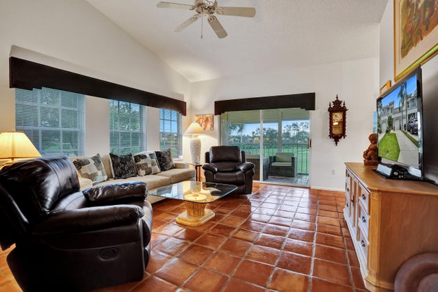 4 of 43 - 10303 N Andover Coach Lane #b1, Lake Worth, FL