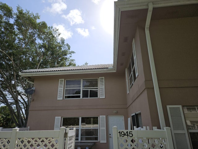1945 Stratford Way, West Palm Beach