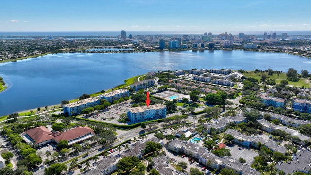 1 of 73 - 500 Executive Center Drive #3-j, West Palm Beach, FL