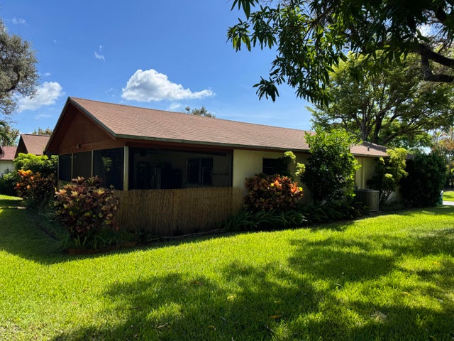 2 of 25 - 531 Se 28th Avenue #a, Boynton Beach, FL