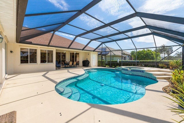 1 of 24 - 212 Sw Whitewood Drive, Port Saint Lucie, FL
