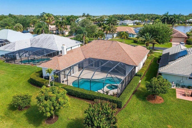 2 of 24 - 212 Sw Whitewood Drive, Port Saint Lucie, FL