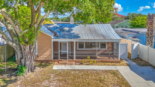 1 of 21 - 1204 Easter Avenue, Fort Pierce, FL