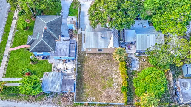 5 of 21 - 1204 Easter Avenue, Fort Pierce, FL