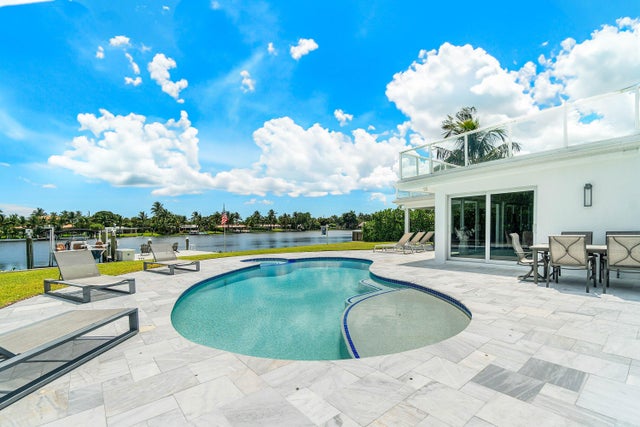 4 of 67 - 7150 W Lake Drive, Lake Clarke Shores, FL